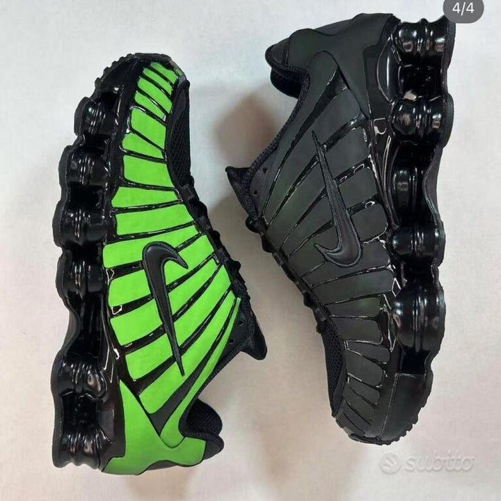NIKE SHOX TL THERMOREACTIVE COLOUR change