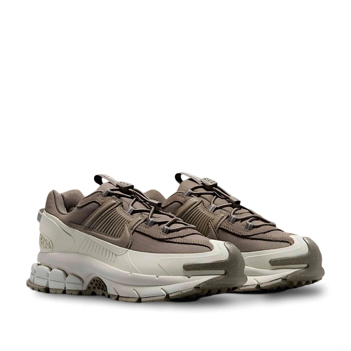 Nike Zoom Vomero Roam Winterized "Light