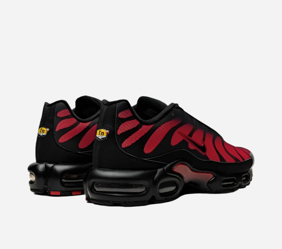 Nike Air Max Plus "Bred Reflective" Sneaker