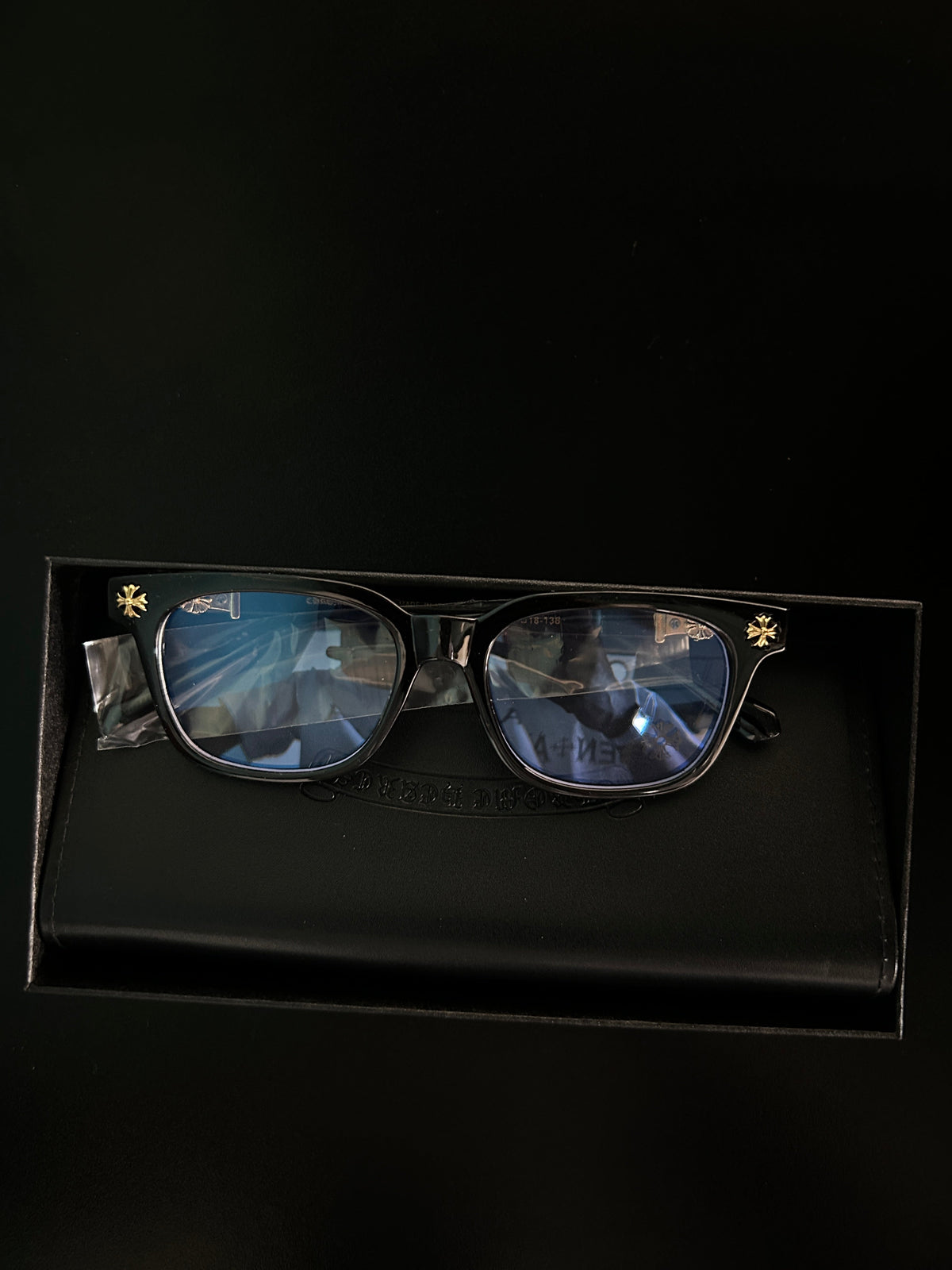 Chrome heart glasses - black & silver badges