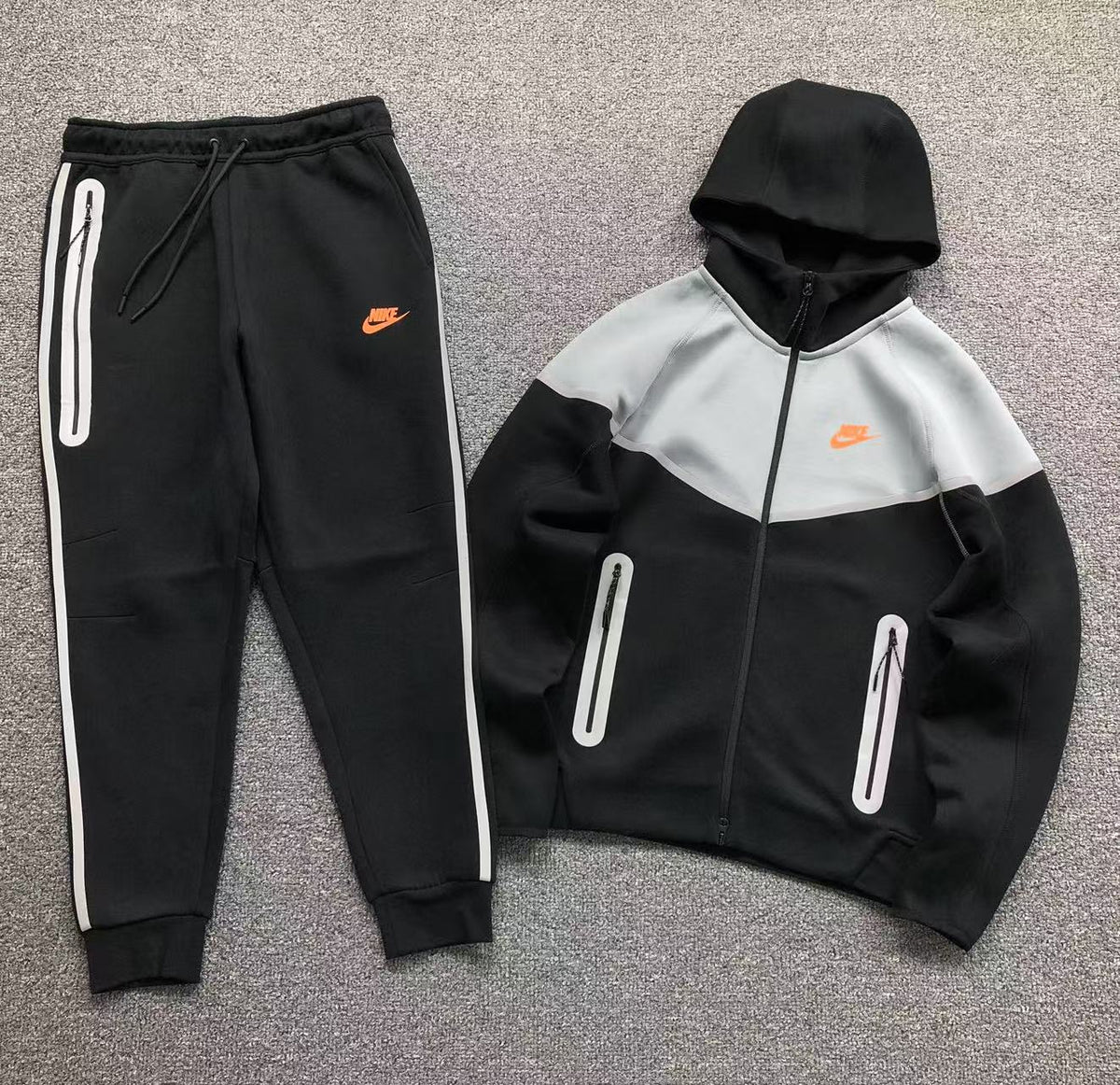 Nike tech fleece two piece