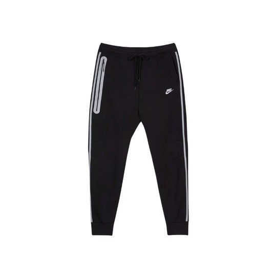 Nike Sportswear Tech Fleece Reflective Details