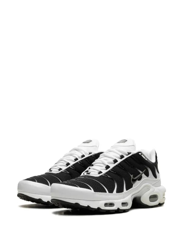 Nike Air Max Plus "Black / White"